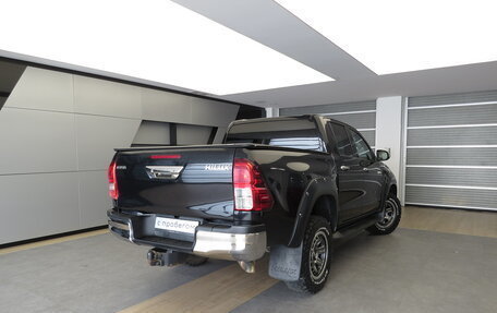 Toyota Hilux VIII, 2019 год, 3 700 000 рублей, 2 фотография