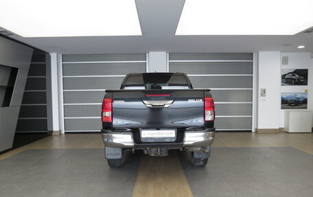 Toyota Hilux VIII, 2019 год, 3 700 000 рублей, 20 фотография