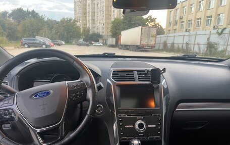 Ford Explorer VI, 2016 год, 2 700 000 рублей, 11 фотография