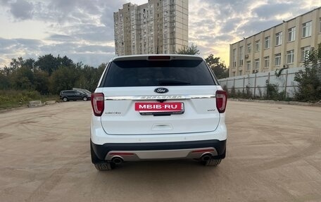 Ford Explorer VI, 2016 год, 2 700 000 рублей, 5 фотография