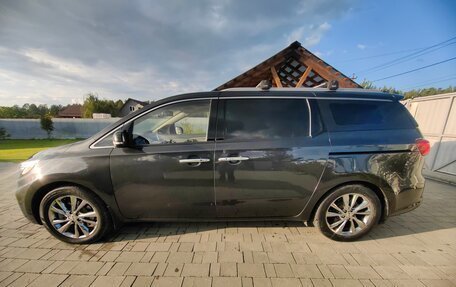 KIA Carnival III, 2018 год, 2 890 000 рублей, 4 фотография