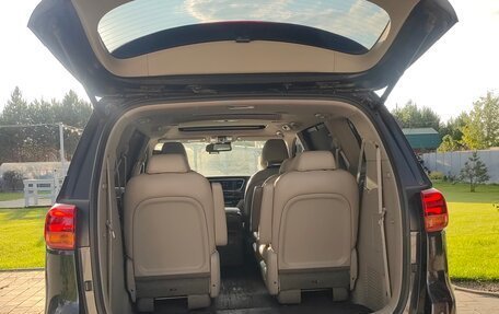 KIA Carnival III, 2018 год, 2 890 000 рублей, 11 фотография