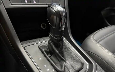 Volkswagen Touran III, 2021 год, 1 750 000 рублей, 8 фотография