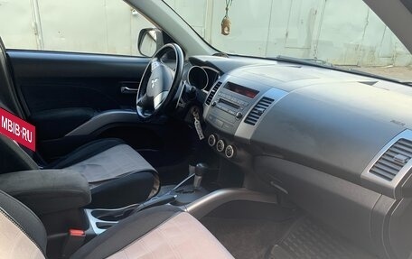 Mitsubishi Outlander III рестайлинг 3, 2008 год, 1 150 000 рублей, 13 фотография