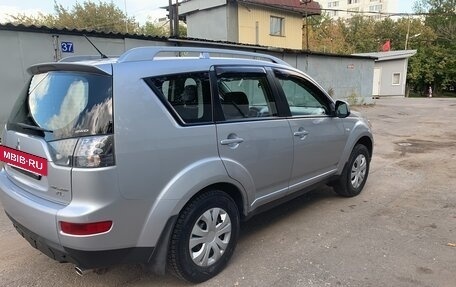 Mitsubishi Outlander III рестайлинг 3, 2008 год, 1 150 000 рублей, 4 фотография