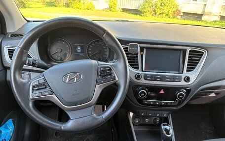 Hyundai Solaris II рестайлинг, 2019 год, 1 700 000 рублей, 9 фотография