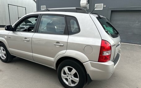 Hyundai Tucson III, 2008 год, 780 000 рублей, 2 фотография