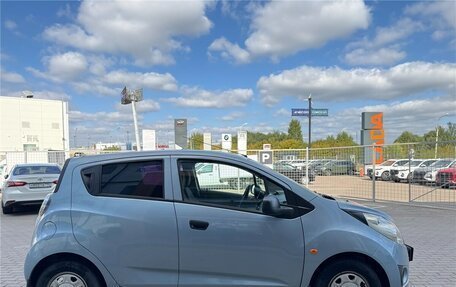 Chevrolet Spark III, 2011 год, 444 000 рублей, 4 фотография