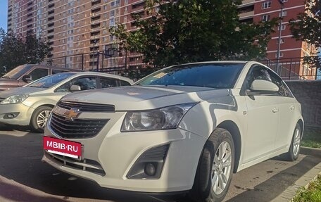 Chevrolet Cruze II, 2012 год, 800 000 рублей, 10 фотография