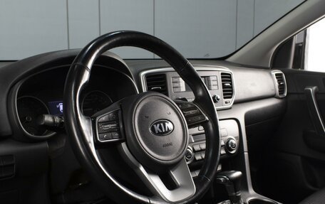 KIA Sportage IV рестайлинг, 2019 год, 2 200 000 рублей, 13 фотография