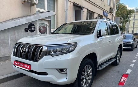 Toyota Land Cruiser Prado 150 рестайлинг 2, 2019 год, 5 300 000 рублей, 7 фотография