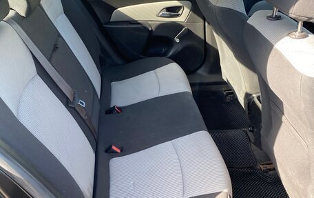 Chevrolet Cruze II, 2011 год, 650 000 рублей, 6 фотография