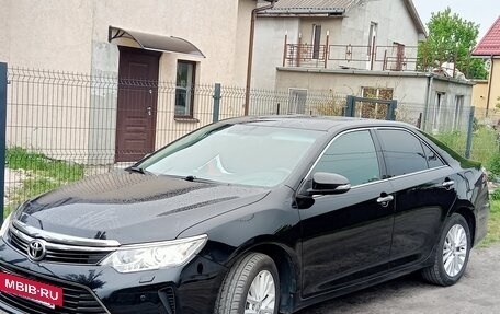 Toyota Camry, 2015 год, 2 250 000 рублей, 3 фотография