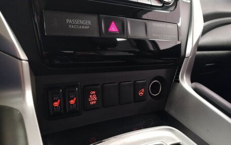 Mitsubishi Pajero Sport III рестайлинг, 2019 год, 2 739 000 рублей, 14 фотография