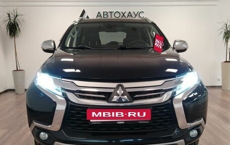 Mitsubishi Pajero Sport III рестайлинг, 2019 год, 2 739 000 рублей, 3 фотография