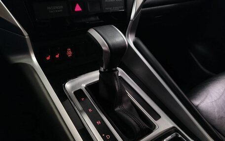 Mitsubishi Pajero Sport III рестайлинг, 2019 год, 2 739 000 рублей, 15 фотография