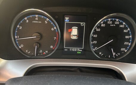 Toyota RAV4, 2019 год, 2 650 000 рублей, 10 фотография
