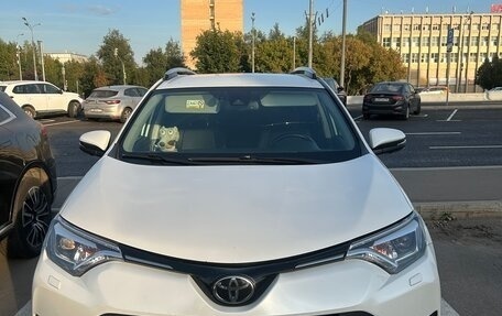Toyota RAV4, 2019 год, 2 650 000 рублей, 5 фотография