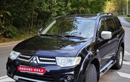 Mitsubishi Pajero Sport II рестайлинг, 2014 год, 2 100 000 рублей, 2 фотография