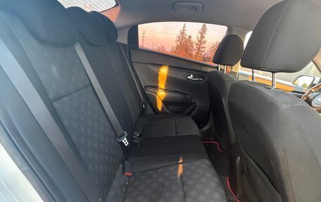 KIA Rio IV, 2017 год, 1 600 000 рублей, 10 фотография