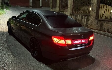 BMW 5 серия, 2013 год, 2 200 000 рублей, 3 фотография