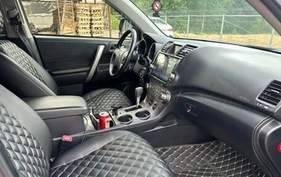 Toyota Highlander III, 2012 год, 1 700 000 рублей, 1 фотография