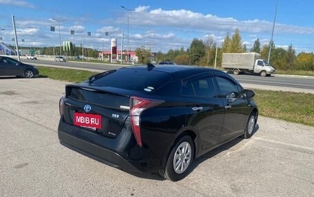 Toyota Prius IV XW50, 2018 год, 1 700 000 рублей, 2 фотография