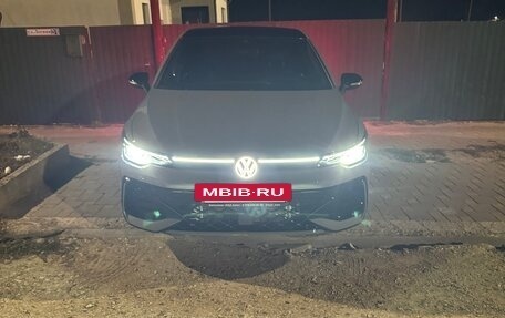 Volkswagen Golf VIII, 2025 год, 4 000 000 рублей, 15 фотография
