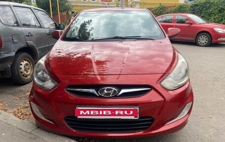 Hyundai Solaris II рестайлинг, 2012 год, 650 000 рублей, 9 фотография