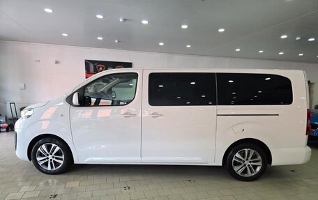 Peugeot Traveller I, 2018 год, 1 950 000 рублей, 9 фотография
