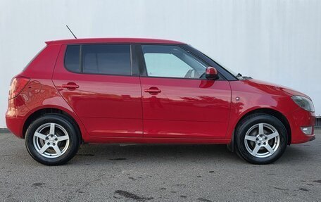 Skoda Fabia II, 2012 год, 750 000 рублей, 4 фотография