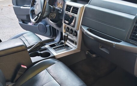 Jeep Cherokee, 2010 год, 1 550 000 рублей, 5 фотография