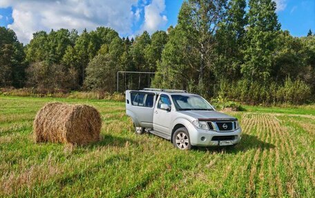 Nissan Pathfinder, 2010 год, 1 200 000 рублей, 2 фотография