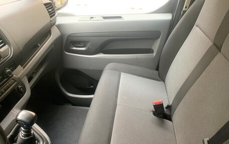 Opel Vivaro, 2020 год, 2 000 000 рублей, 12 фотография