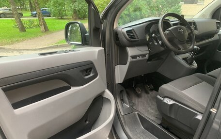 Opel Vivaro, 2020 год, 2 000 000 рублей, 13 фотография