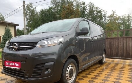 Opel Vivaro, 2020 год, 2 000 000 рублей, 3 фотография