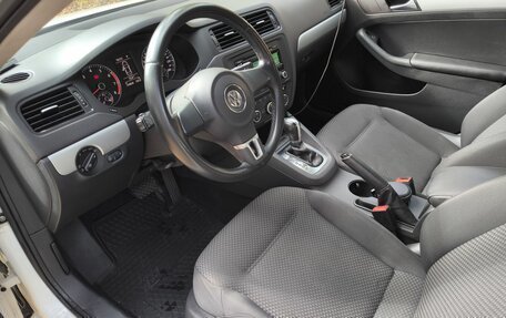 Volkswagen Jetta VI, 2012 год, 1 350 000 рублей, 15 фотография