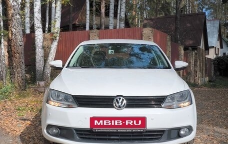Volkswagen Jetta VI, 2012 год, 1 350 000 рублей, 3 фотография