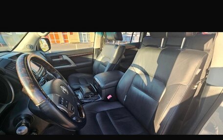 Toyota Land Cruiser 200, 2011 год, 3 520 000 рублей, 11 фотография