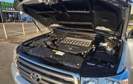 Toyota Land Cruiser 200, 2011 год, 3 520 000 рублей, 13 фотография