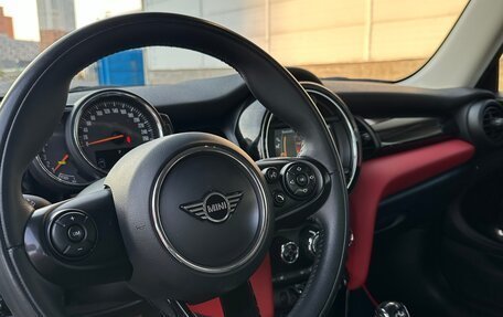 MINI Hatch, 2019 год, 1 850 000 рублей, 13 фотография