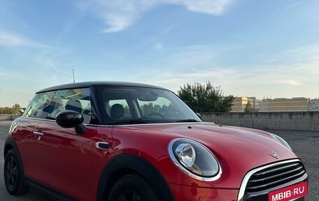 MINI Hatch, 2019 год, 1 850 000 рублей, 9 фотография