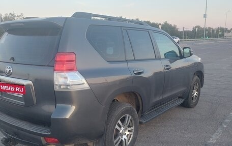 Toyota Land Cruiser Prado 150 рестайлинг 2, 2010 год, 2 500 000 рублей, 20 фотография