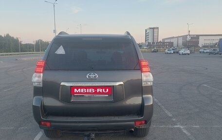 Toyota Land Cruiser Prado 150 рестайлинг 2, 2010 год, 2 500 000 рублей, 12 фотография