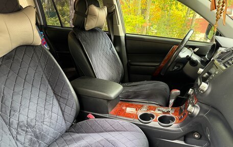 Toyota Highlander III, 2011 год, 2 070 000 рублей, 12 фотография