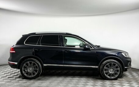 Volkswagen Touareg III, 2015 год, 2 080 000 рублей, 4 фотография