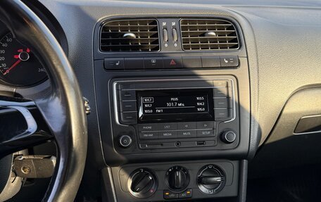 Volkswagen Polo VI (EU Market), 2016 год, 1 100 000 рублей, 14 фотография