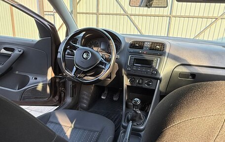 Volkswagen Polo VI (EU Market), 2016 год, 1 100 000 рублей, 18 фотография