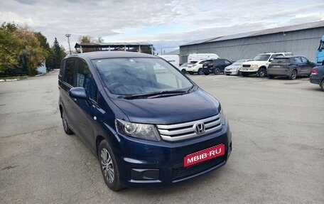 Honda Freed I, 2010 год, 950 000 рублей, 1 фотография
