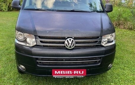 Volkswagen Multivan T5, 2011 год, 2 200 000 рублей, 3 фотография